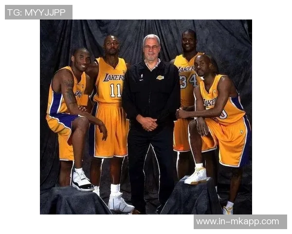 湖人三名球员同场得分20战绩完美无瑕13胜0负展现强大火力